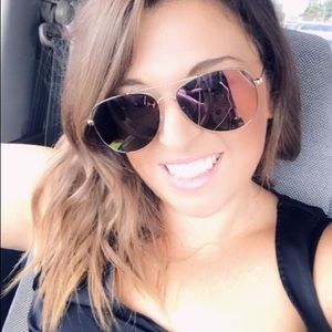 Meet your Posher, Amy